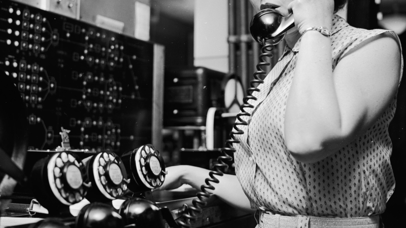 Illustration for article titled 22 Awesome Rotary Phones: Beautiful Relics of a Bygone Era
